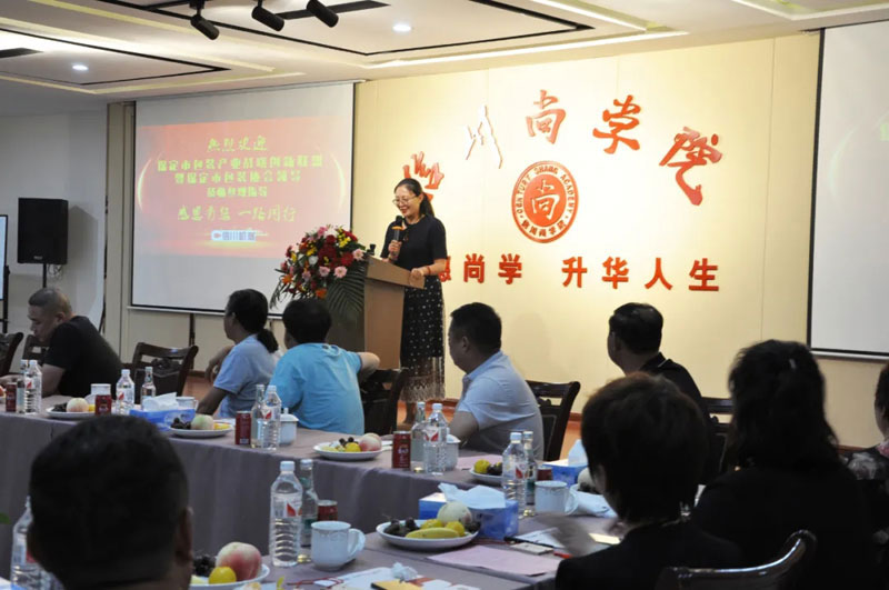 感恩有您，一路同行--熱烈歡迎保定包裝協(xié)會蒞臨信川參觀指導(dǎo)！